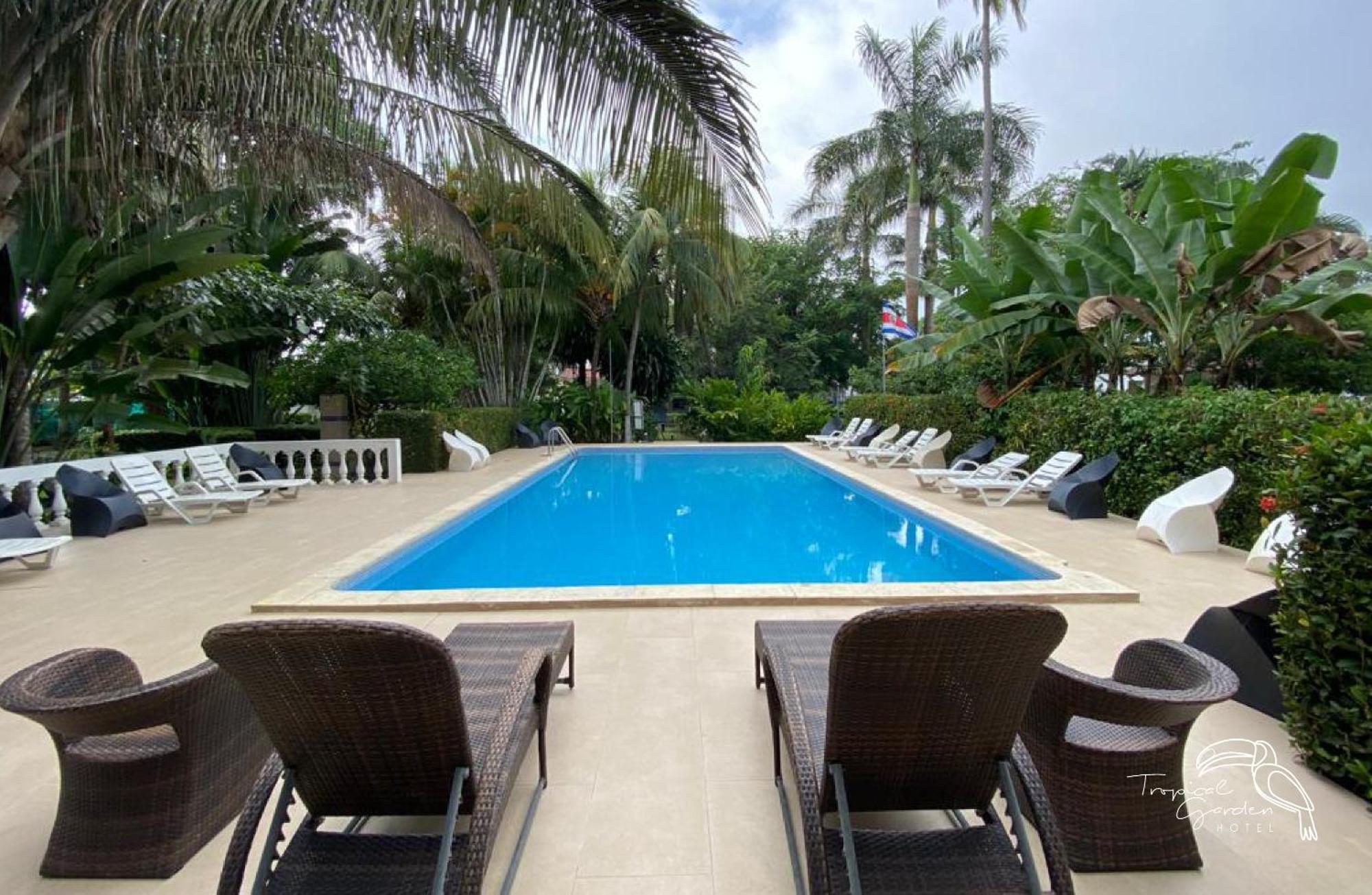 Tropical Garden Hotel Jaco Exterior photo